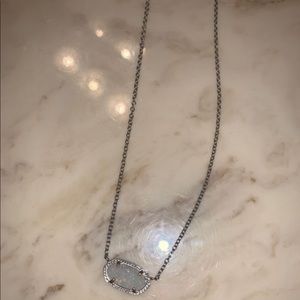 Kendra Scott necklace